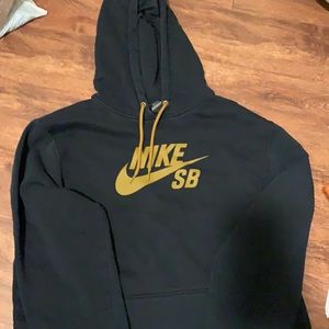 Men’s Nike SB hoodie size Large
